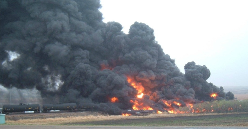 North Dakota Town Evacuated Following Fiery Oil Train Derailment